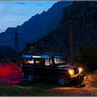 Ночевка в грузии около водопада Land Rover Defender