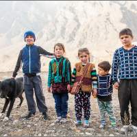 Памирские любопытные дети