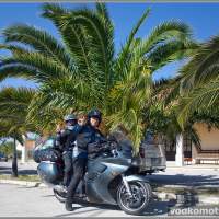 Португалия, Порту. В тени пальм на мотоцикле Yamaha FJR1300